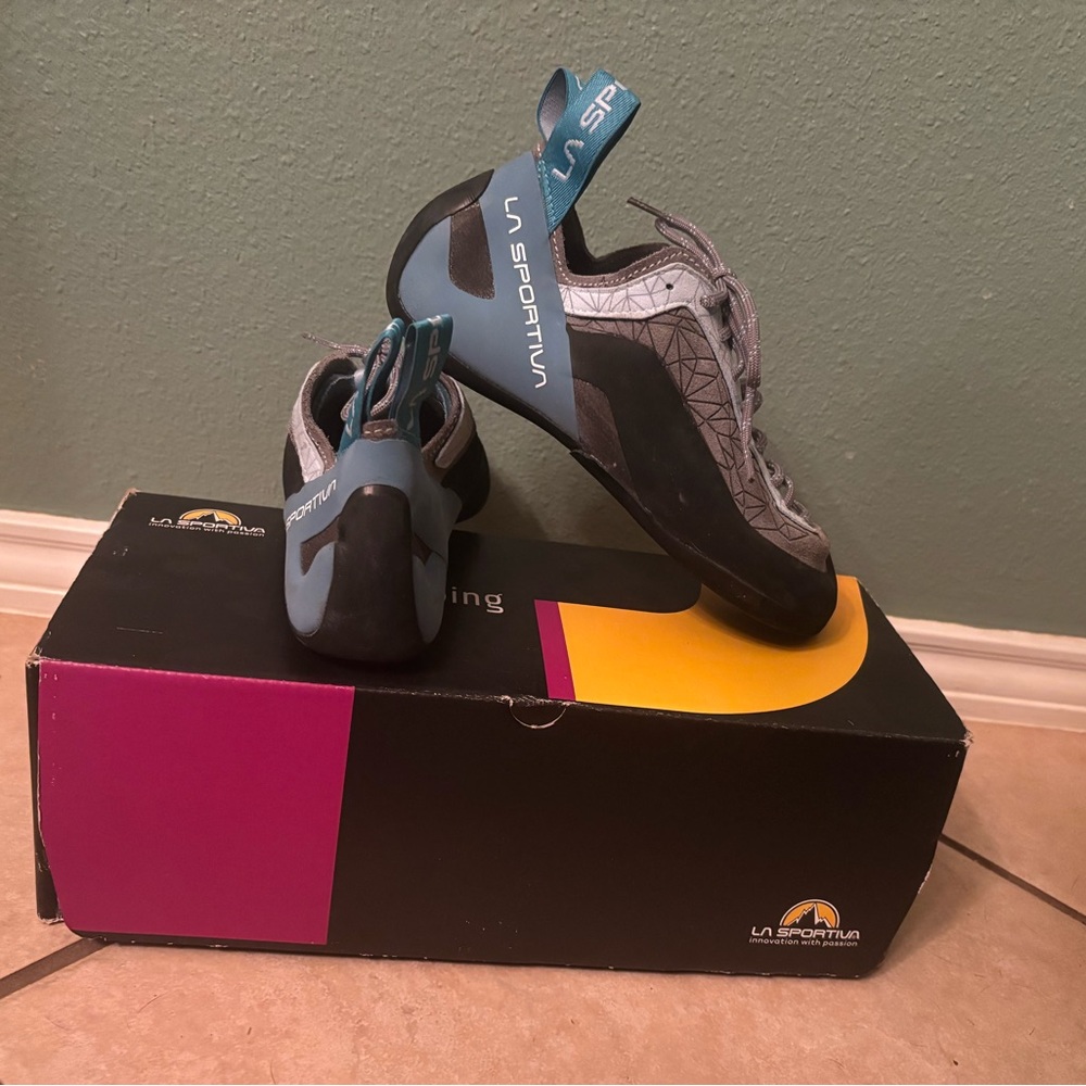 La Sportiva Climbing Shoes - Black and Blue-only worn once